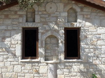 Taş bina